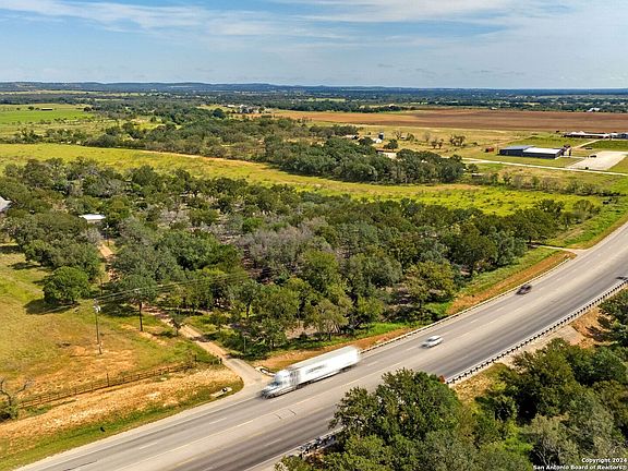 2nd image of 11382 E US Hwy 290
