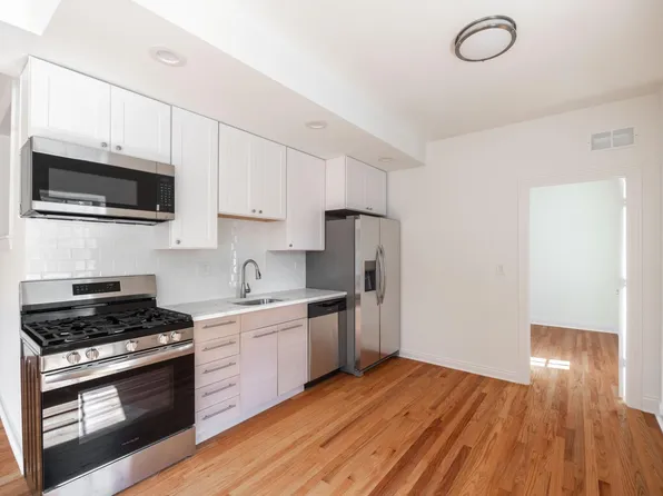 3105 N Harding Ave #2E, Chicago, IL 60618