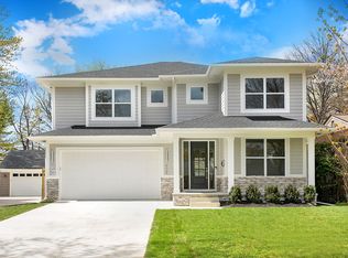 908 Lloyd Ave, Royal Oak, MI 48073