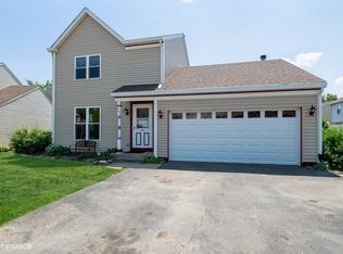 205 Christopher Ct, Round Lake Beach, IL 60073