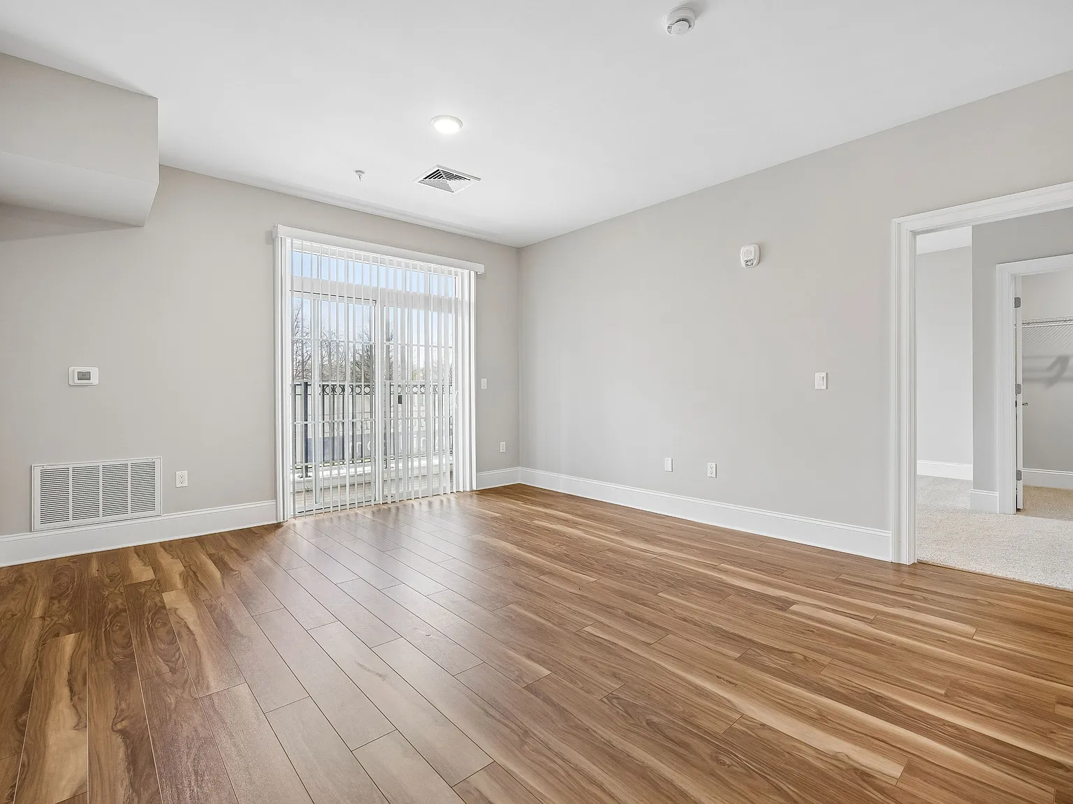 500 Garden Park Blvd — Photo 2