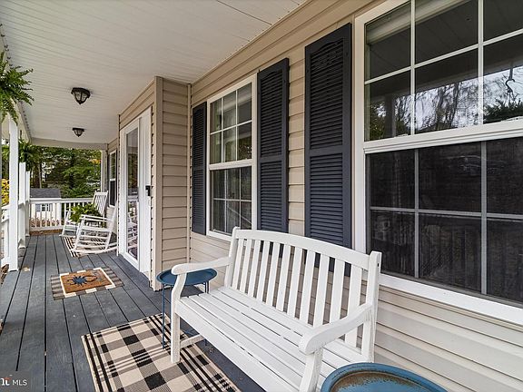 2nd image of 365 Rachaels Way