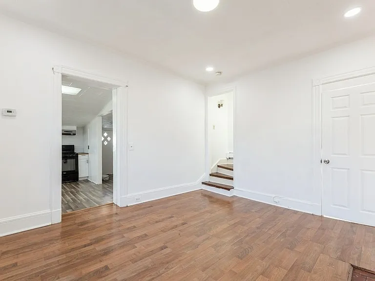 21 Central Ave — Photo 14