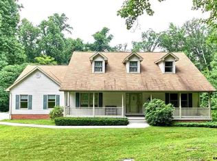 7961 High Rock Rd W, Hanover, PA 17331