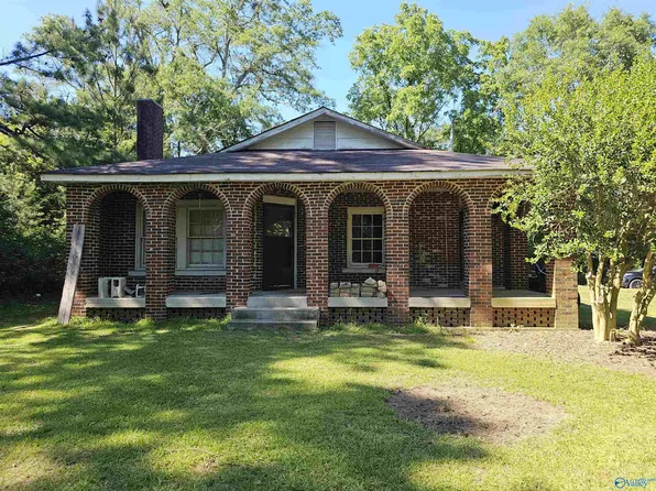 611 Parker Rd SE, Hartselle, AL 35640