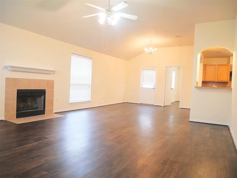 2311 Flint Brook Ct — Photo 4