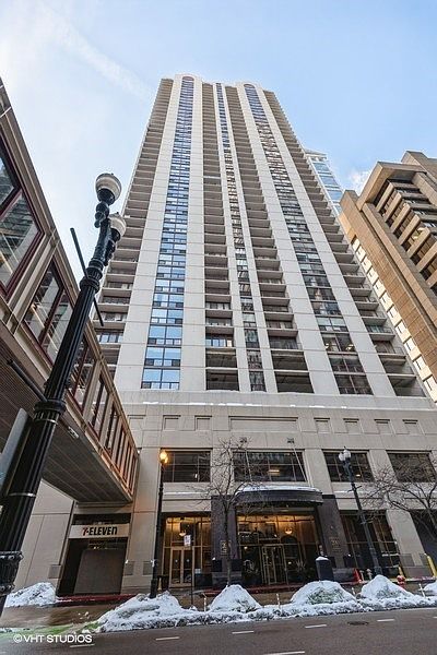 1st image of 200 N Dearborn St Unit 2405
