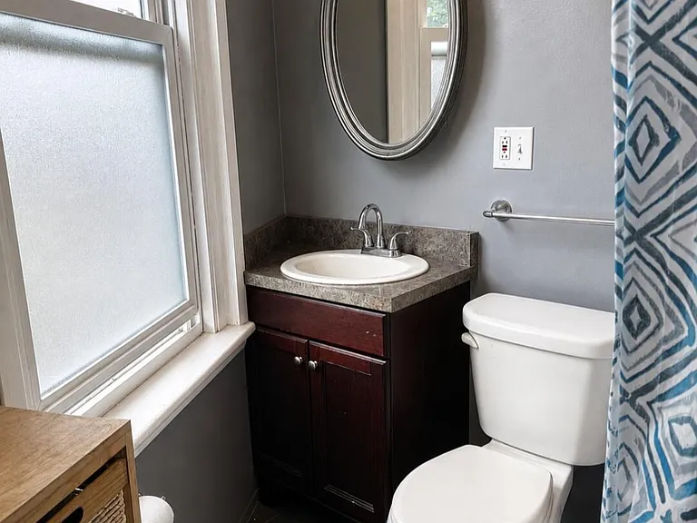523 N Market St — Photo 4