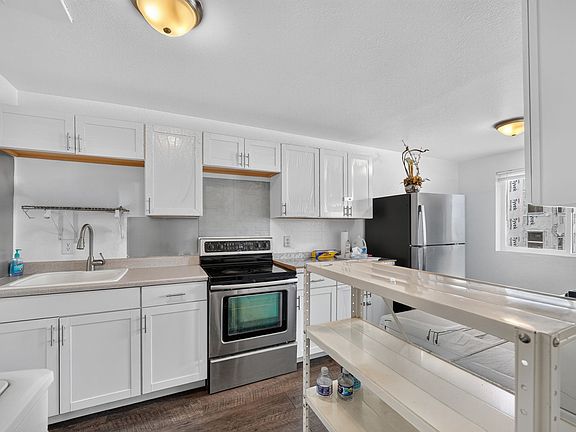 5th image of 768 N Redwood Rd APT 14
