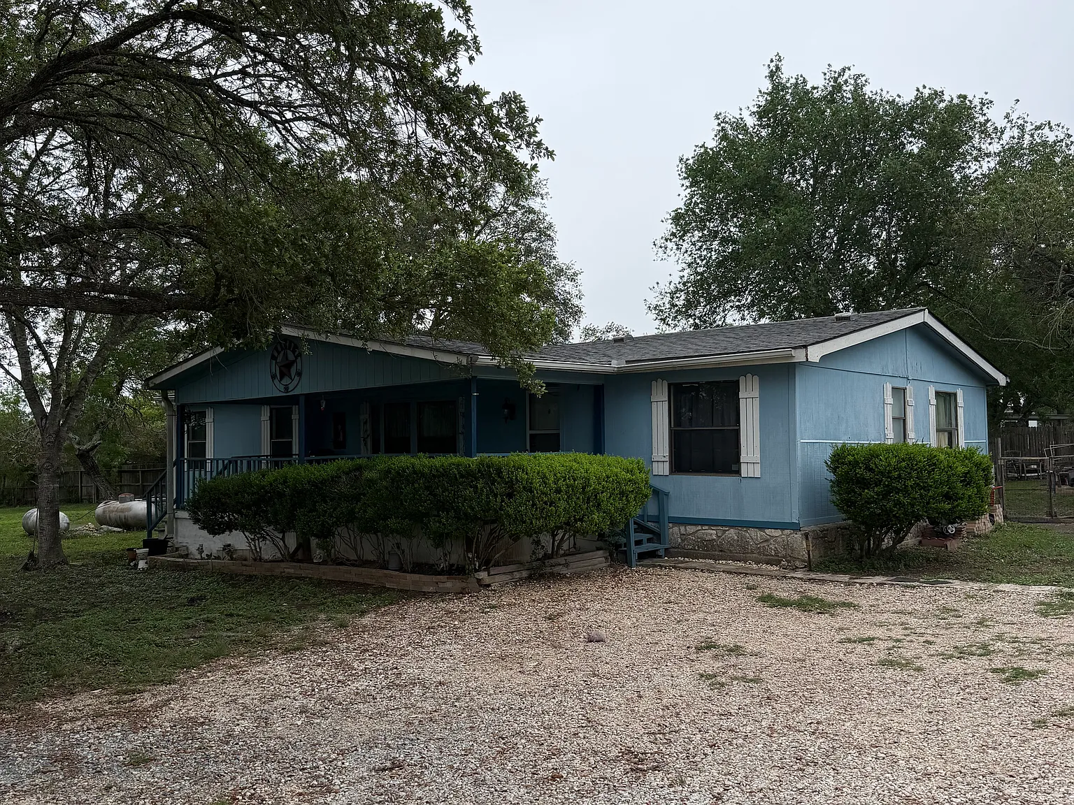 3 bed, 1456 sqft, $1,500 — Photo 1