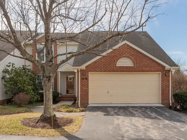 1016 Oak Pointe Ct, Blacksburg, VA 24060