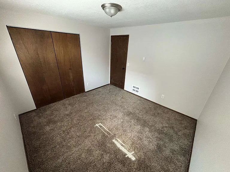 533 E Sanson Ave #533 — Photo 2