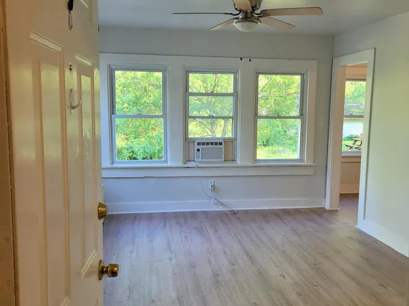 21 Coachmans Rd APT 8, Severna Park, MD 21146