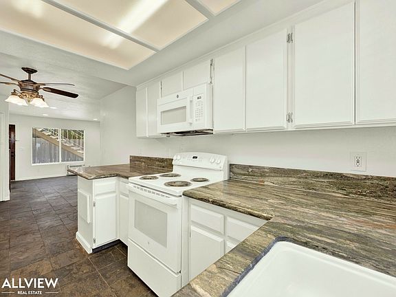2nd image of 2538 C St APT 2