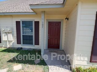 105 Collett Ct, Weatherford, TX 76088