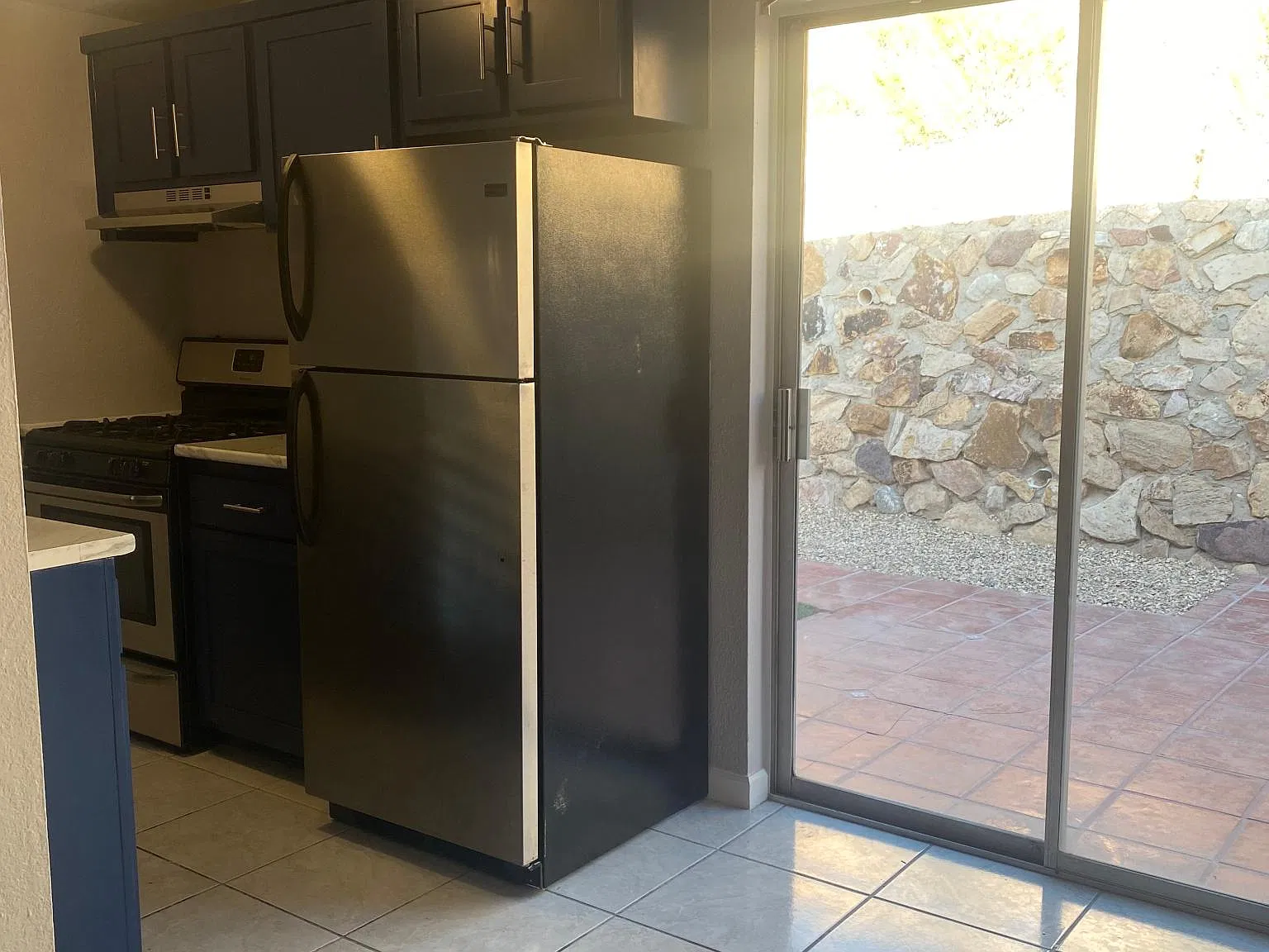 2 bed, 740 sqft, $1,100 — Photo 3