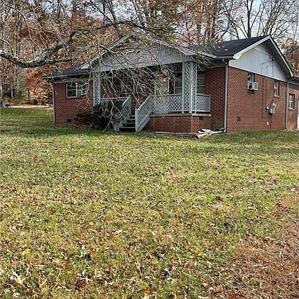 2nd image of 3174 Windy Hill Dr