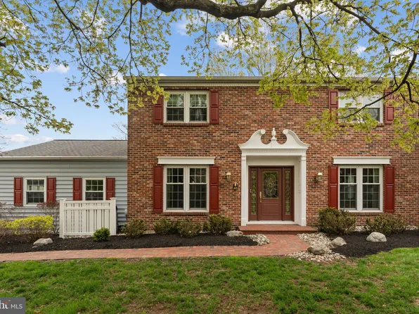 40 Deerpath Rd, Chalfont, PA 18914