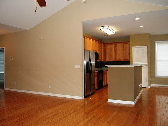 2nd image of 4104 Pepperbush Dr