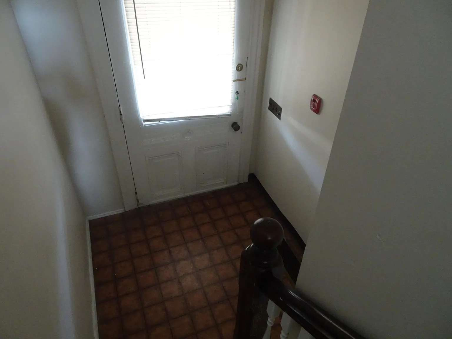 2 bed, 1000 sqft, $1,600 — Photo 2