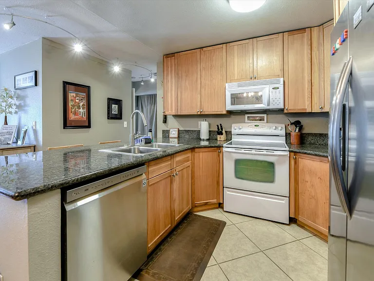 6255 Rancho Mission Rd #107 — Photo 3