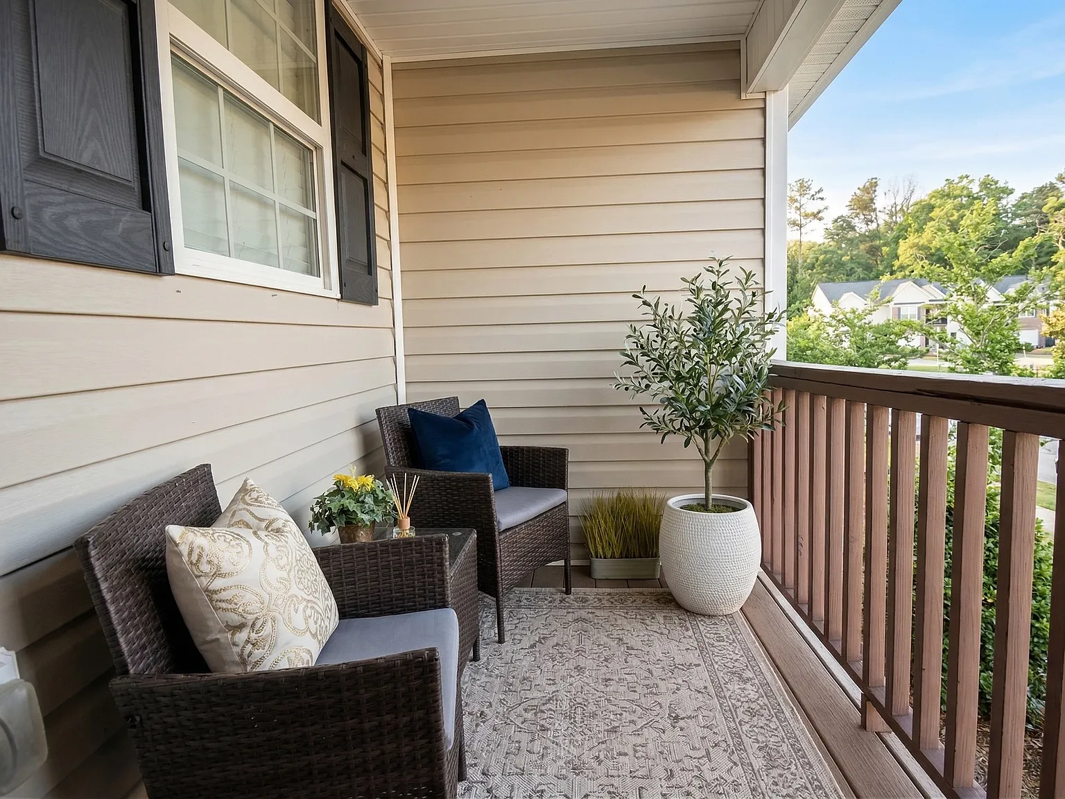 2 bed, 2.5 bath, 1268 sqft, $3,300 — Photo 4