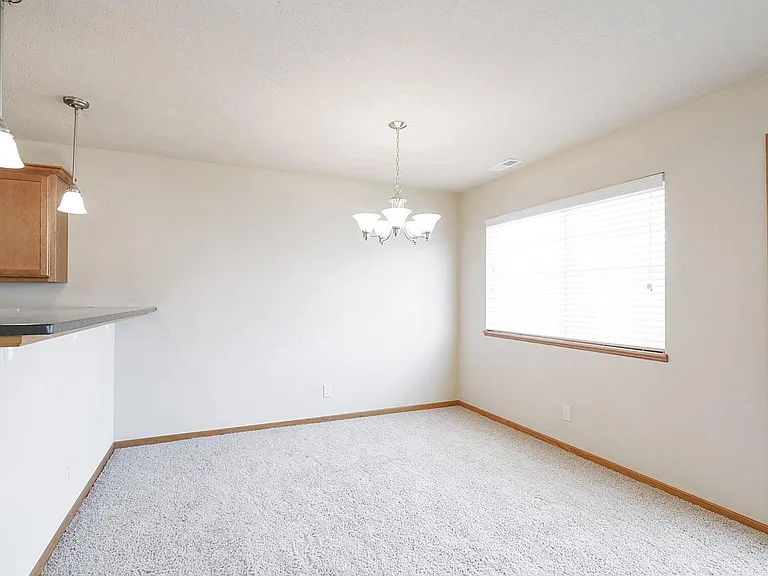 6148 Oakley St — Photo 7