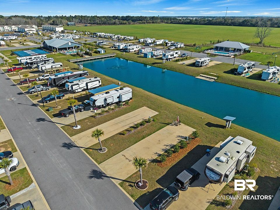 1st image of 722 Vacation Cir