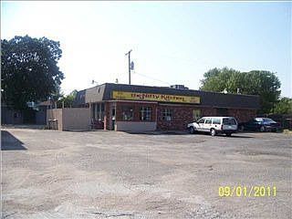 2nd image of 1815 S Broadway St