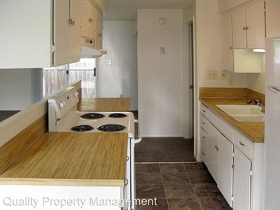 4th image of 110 N Church St #5813842