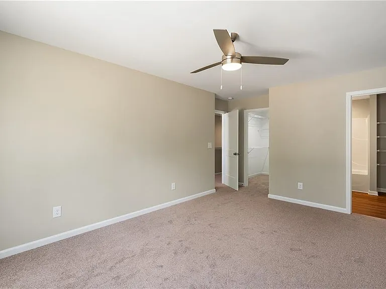 307 Legacy Ln #9 — Photo 7