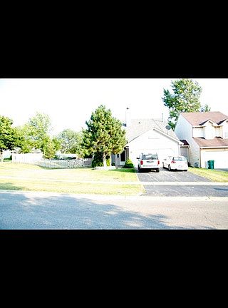 2nd image of 71 E Honeysuckle Dr