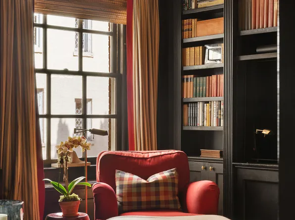 137 East 66th Street image 7 of 17