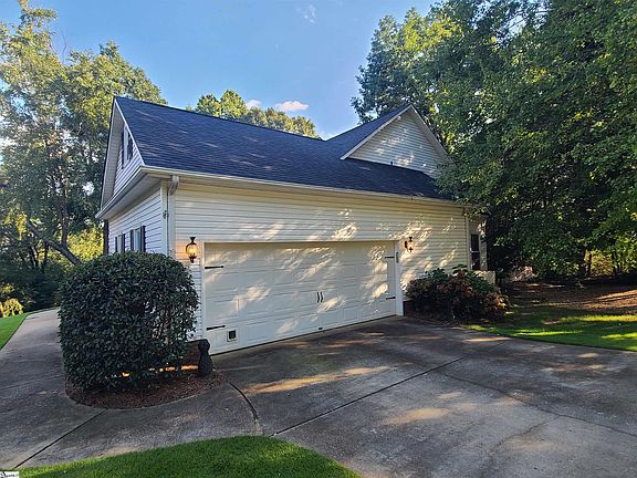 4th image of 305 Beckworth Dr