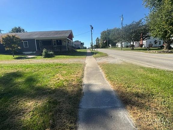 4th image of 330 E Main St