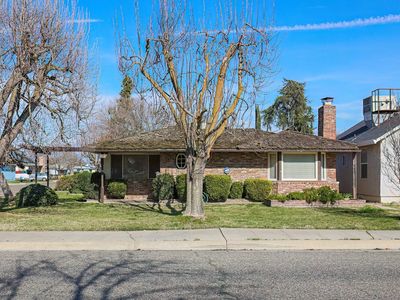 360 N 3rd St, Chowchilla, CA, 93610