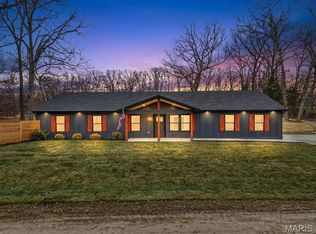 131 Great Oaks Dr, Wright City, MO 63390