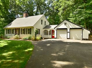 167 Terry Plains Rd, Bloomfield, CT 06002