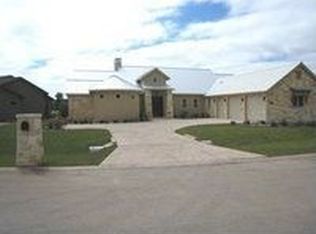 2919 Dry Hollow Dr, Kerrville, TX 78028