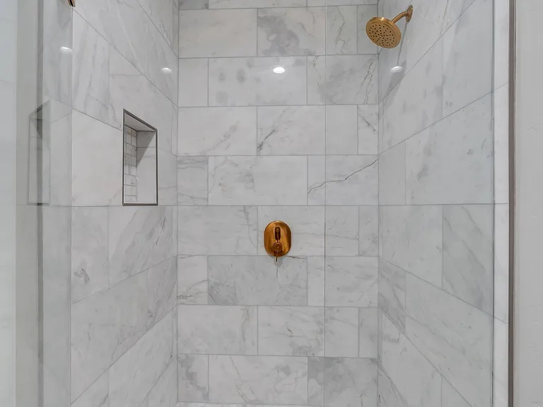 Jocelyn Court Townhomes — Photo 41