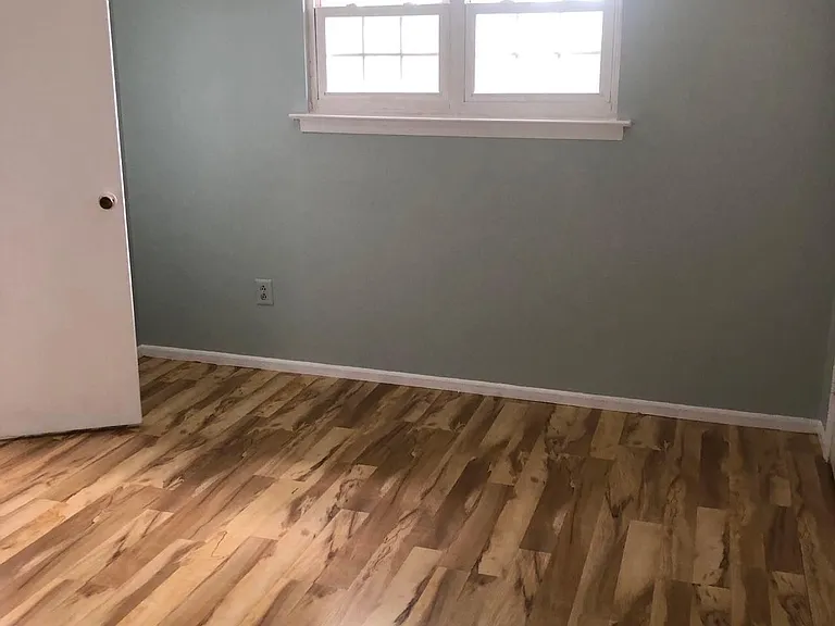 387 College Dr — Photo 12