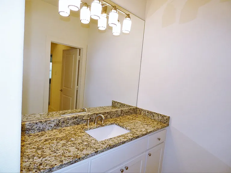 6516 Del Norte Ln — Photo 22