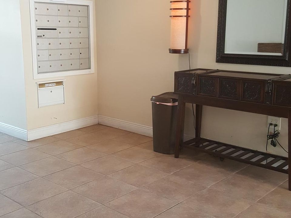 1st image of 3527 NE 168th St APT 206