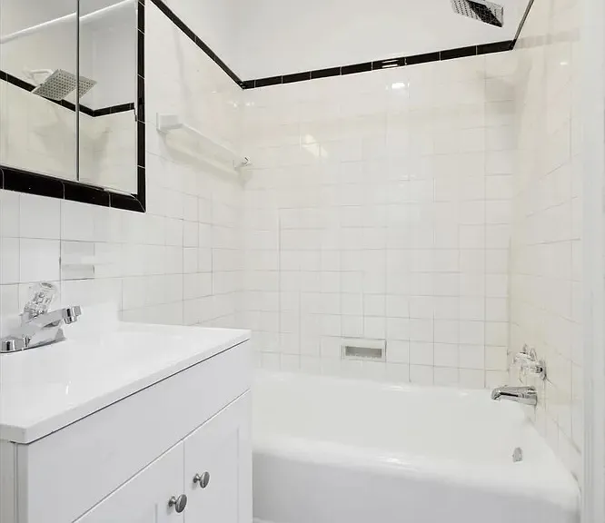 1815 Pine St #3R — Photo 7
