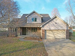 204 Patrick Pl, Mount Carmel, IL 62863
