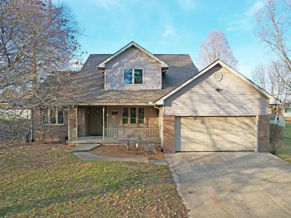 204 Patrick Pl, Mount Carmel, IL 62863