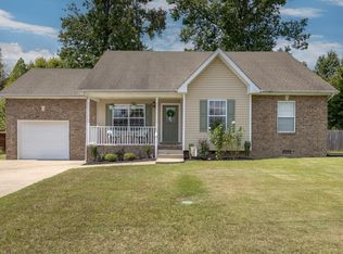 136 Filly Ln, Springfield, TN 37172
