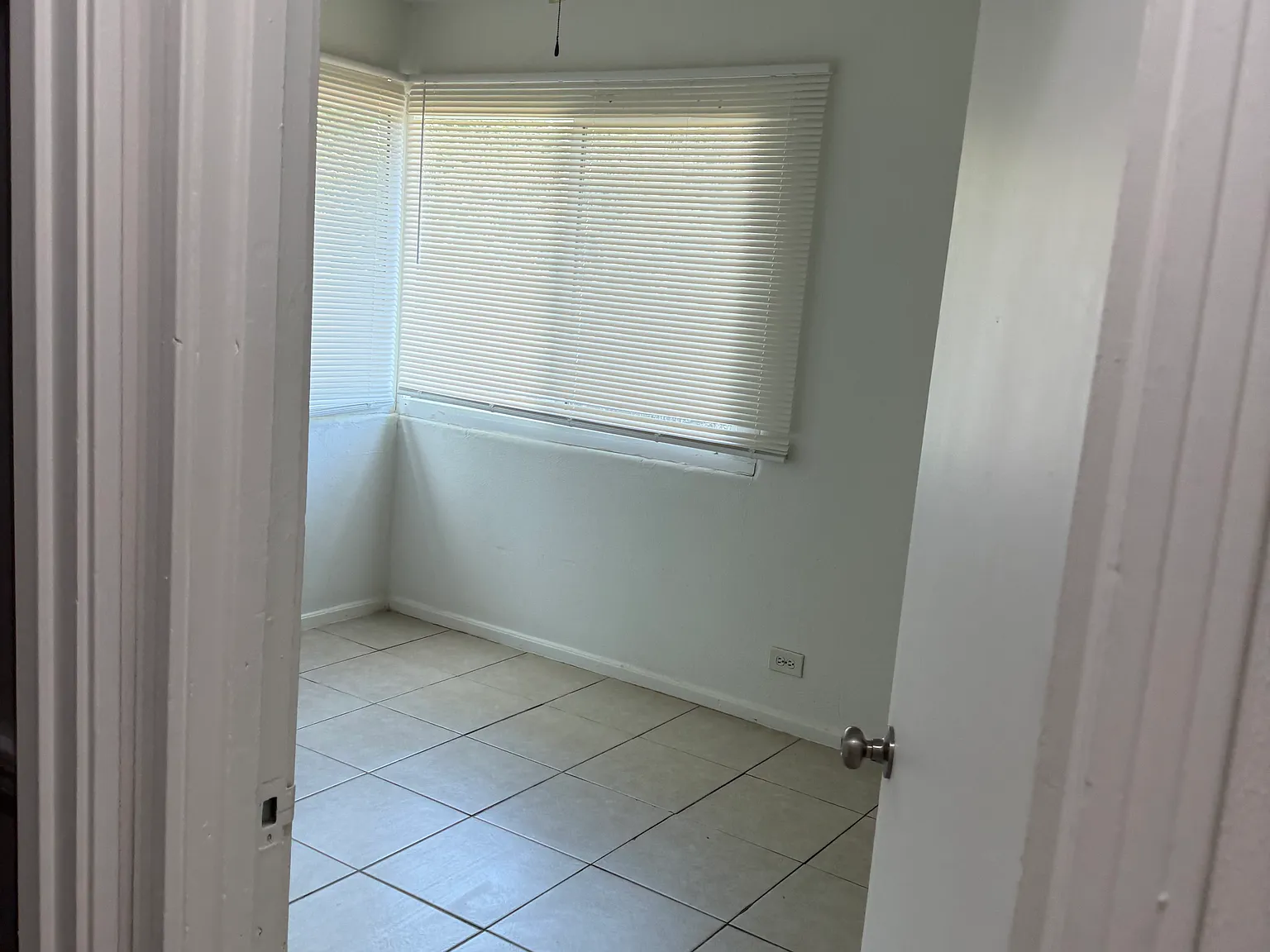 2 bed, 1300 sqft, $1,600 — Photo 4