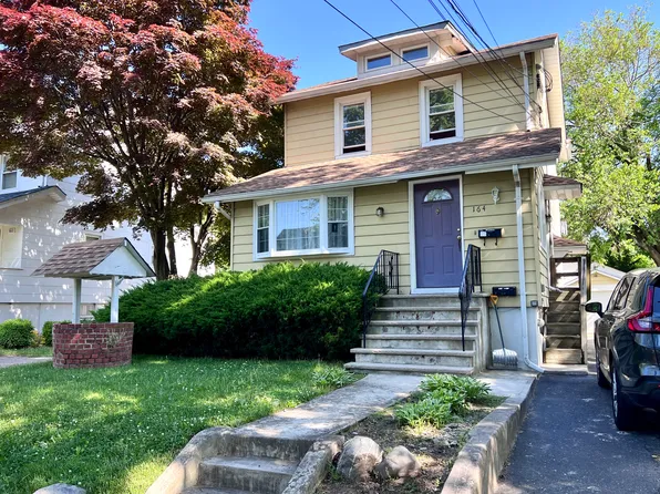 164 Delaware Ave Unit 2, Dumont, NJ 07628