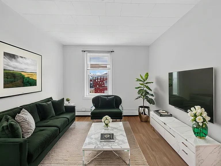 56 W Somerset St #1 — Photo 6